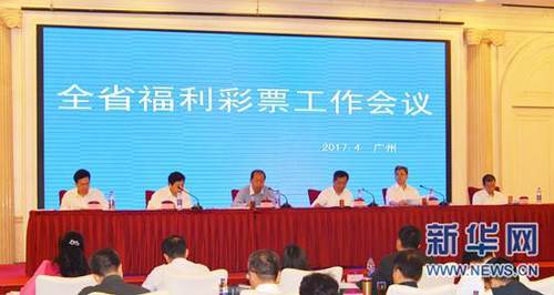 不能完全抑制欲望的徐娘半老