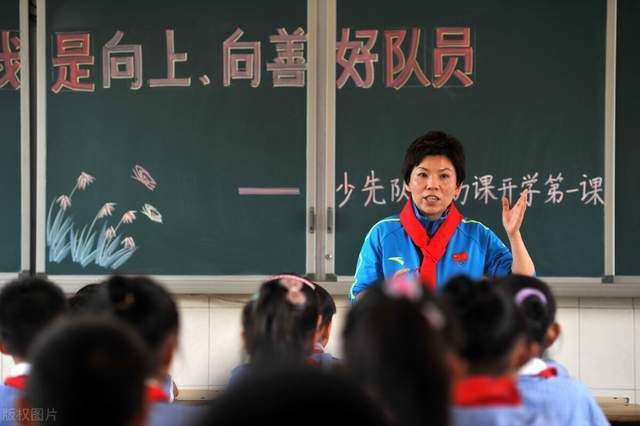 男生和女生一起搓搓搓