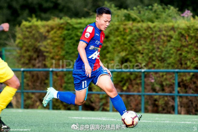 男生操女生逼的视频